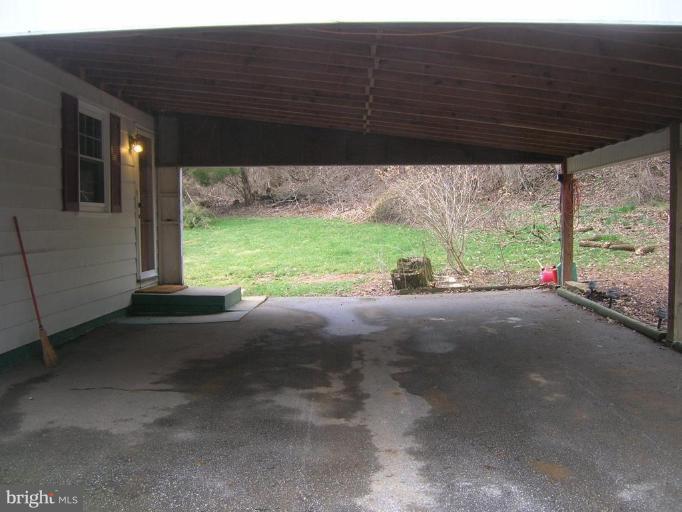 3508 Old Hanover Road Westminster, MD 21158 - Photo 3 of 28 CAR PORT