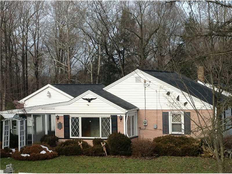1747 Eastbrook Road New Castle, PA 16101 - Photo 1 of 12 Exterior Front.
