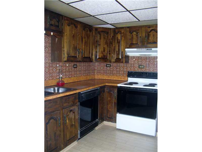 1747 Eastbrook Road New Castle, PA 16101 - Photo 3 of 12 Kitchen.