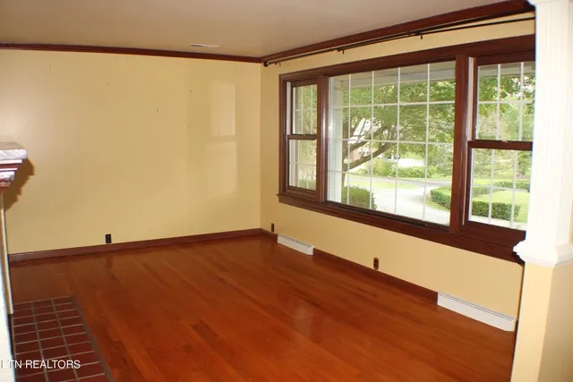 $299,000 | 113 Hollywood Drive, Middlesboro, KY 40965