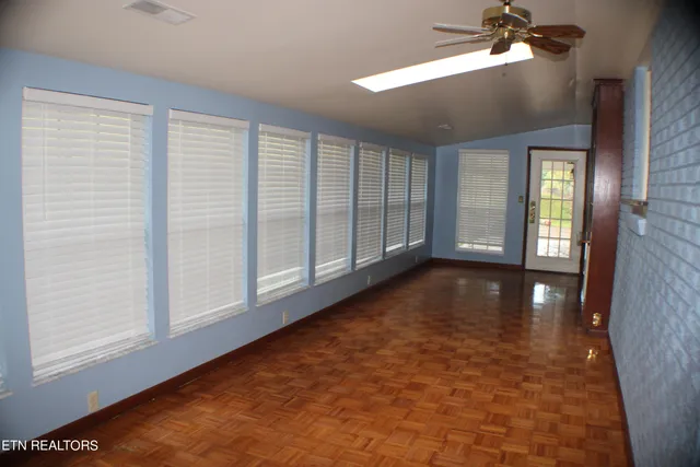 $299,000 | 113 Hollywood Drive, Middlesboro, KY 40965