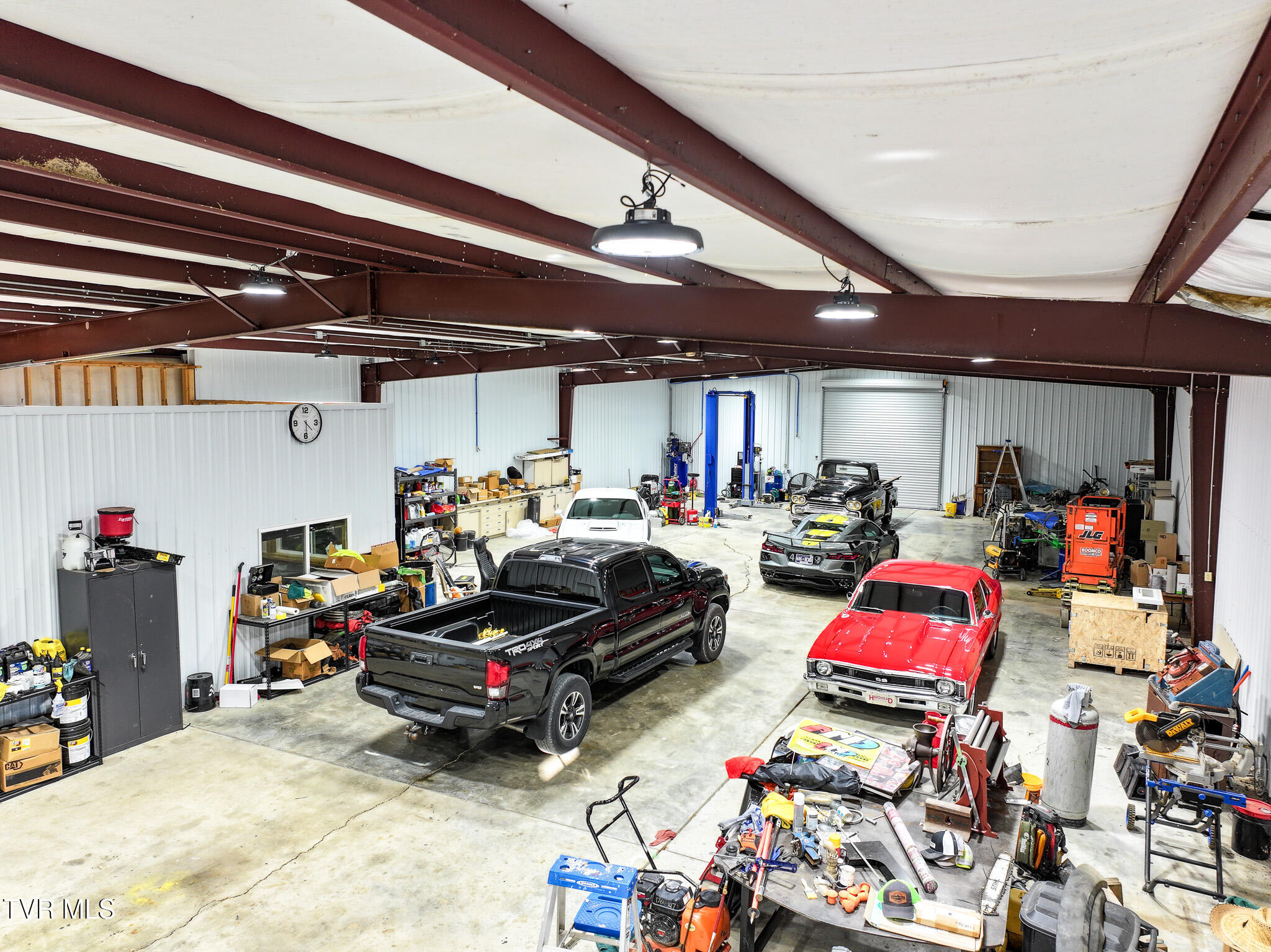 290 Roaring Fork Road, Unit 6 & 7 Greeneville, TN 37745 - Photo 18 of 37 17