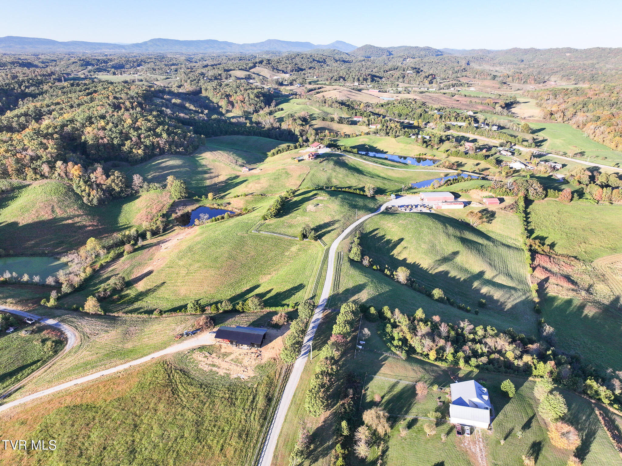 290 Roaring Fork Road, Unit 6 & 7 Greeneville, TN 37745 - Photo 31 of 37 31