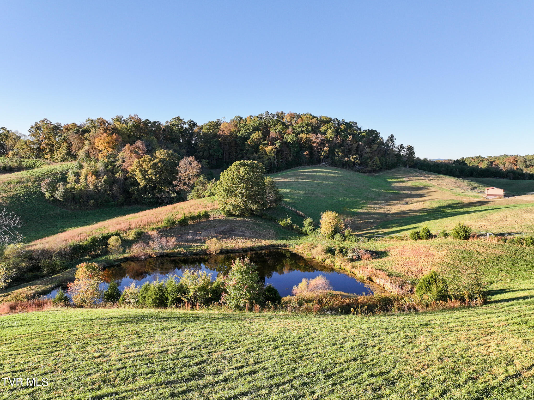 290 Roaring Fork Road, Unit 6 & 7 Greeneville, TN 37745 - Photo 4 of 37 2.5