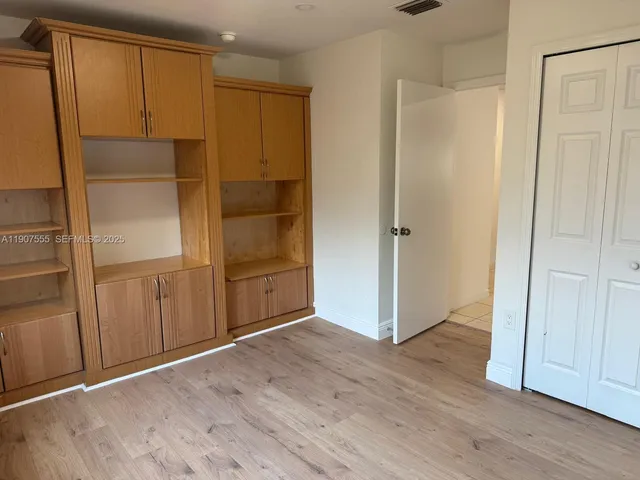 $4,995 | 15530 Southwest 26th Terrace, Miami, FL 33185