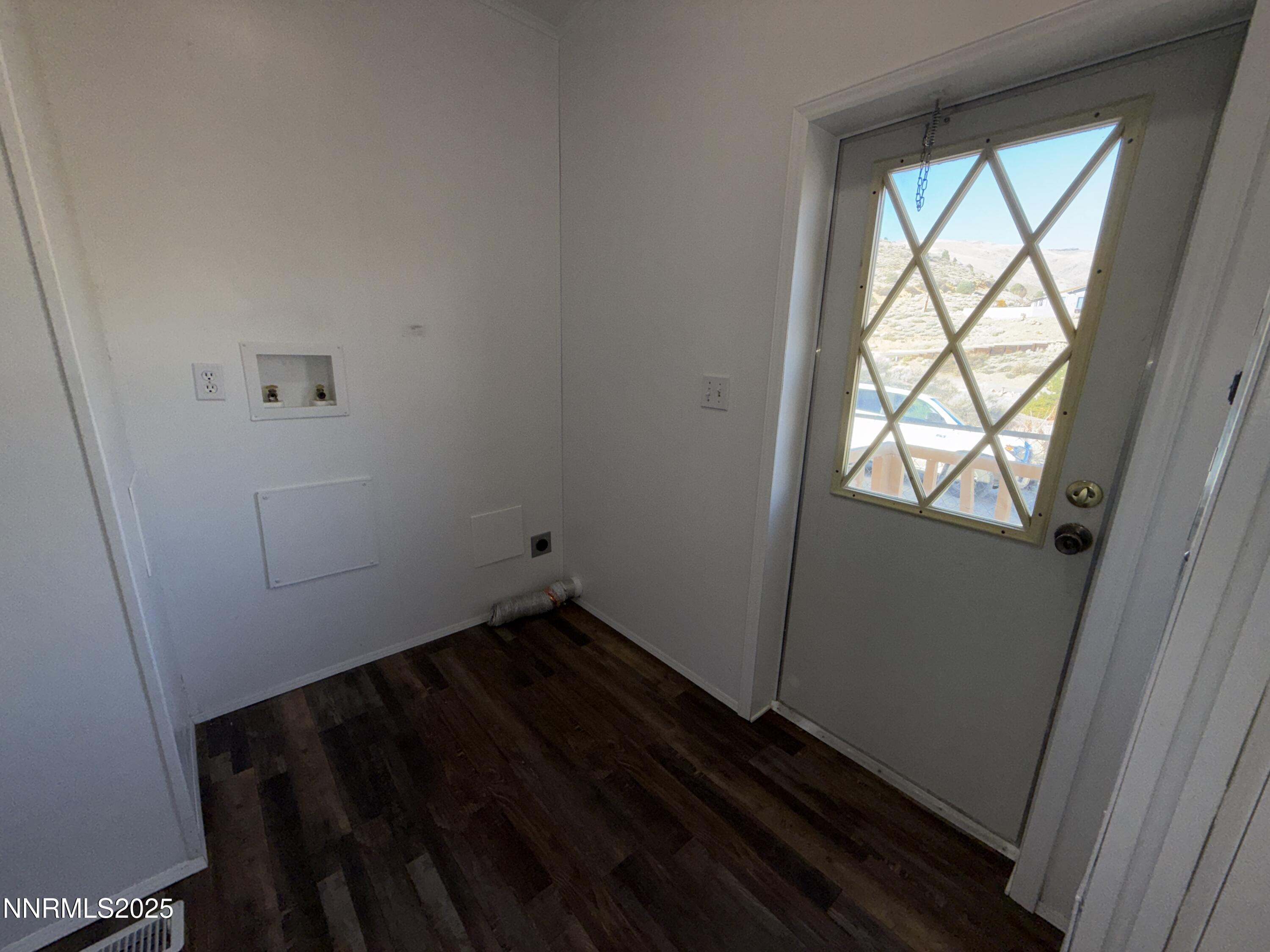 1166 Slate Road Topaz Ranch Estates, NV 89444 - Photo 17 of 31 a view of a closet area