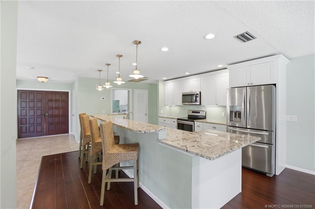 3131 Southeast Fairway West Stuart, FL 34997 - Photo 14 of 48