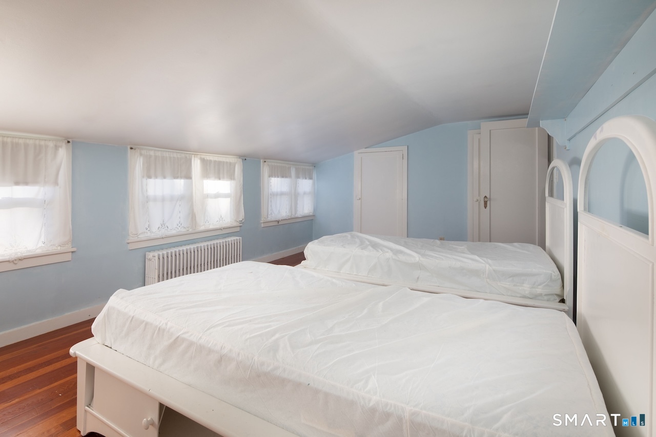 11 Prospect Street Lakeville, CT 06039 - Photo 13 of 17