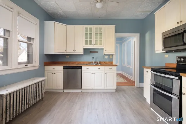 $3,000 | 11 Prospect Street, Lakeville, CT 06039