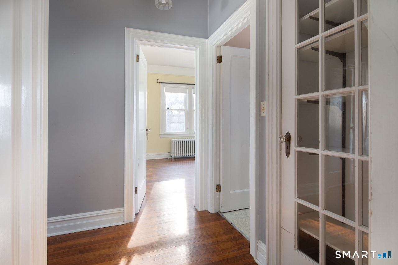 11 Prospect Street Lakeville, CT 06039 - Photo 9 of 17