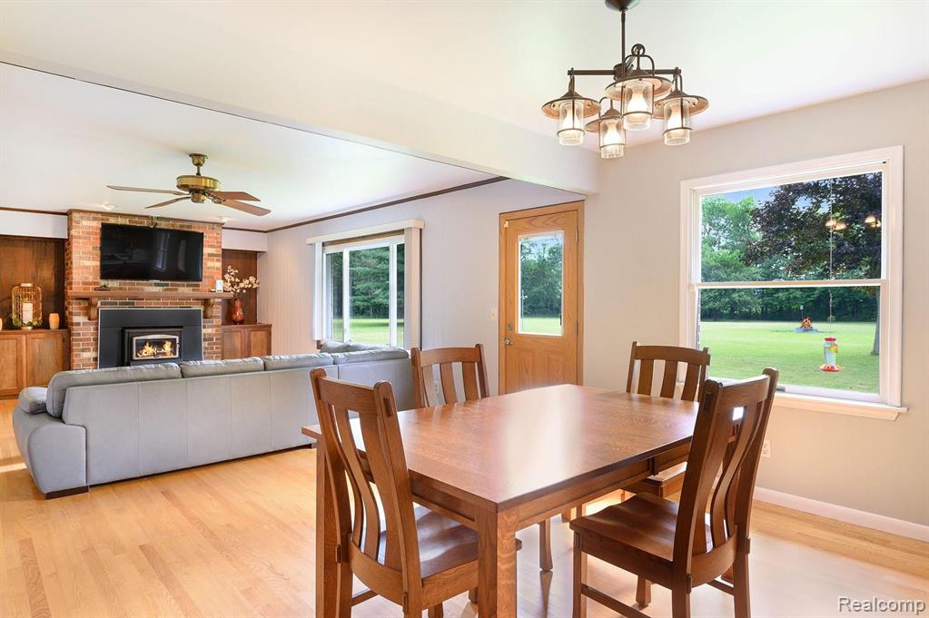 5440 Green Road Fenton, MI 48430 - Photo 12 of 44