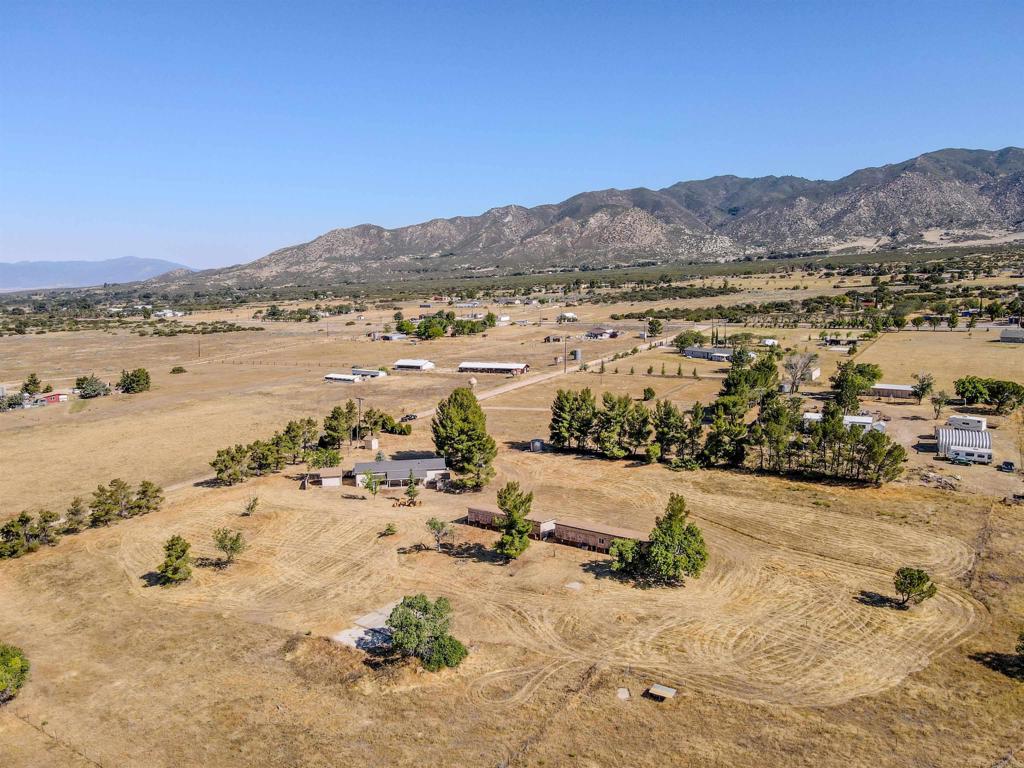 37589 Montezuma Valley Road Ranchita, CA 92066 - Photo 41 of 43 a view of lake with mountain