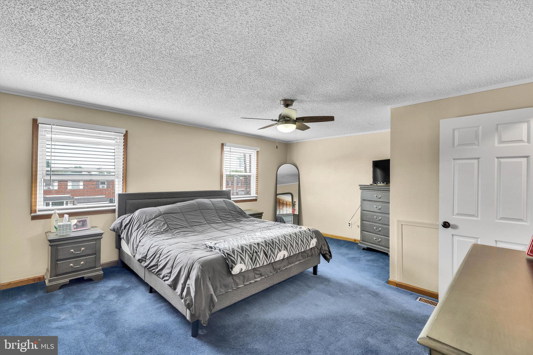 12402 Medford Road Philadelphia, PA 19154 - Photo 19 of 31