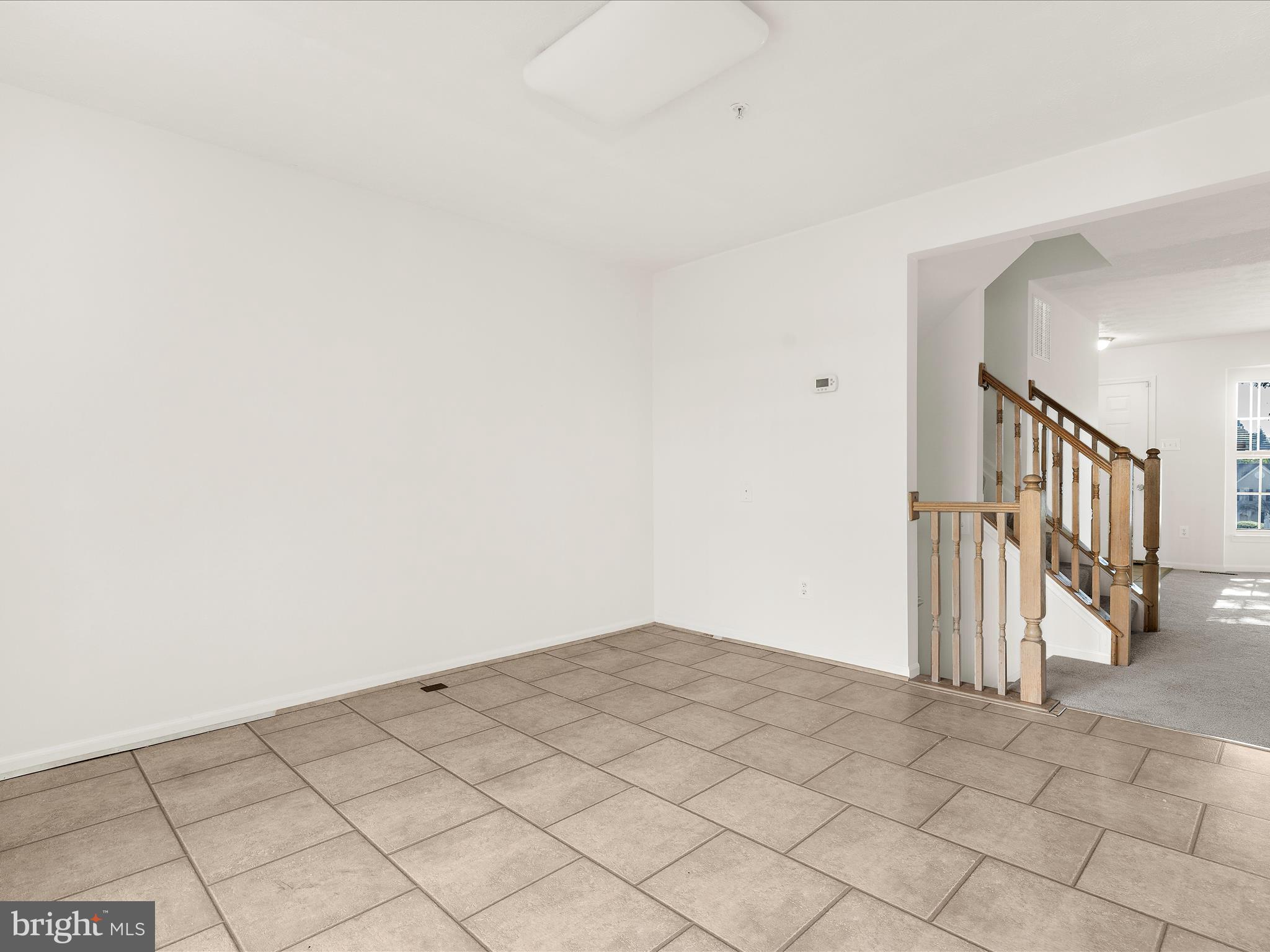 22 Royalty Circle, Unit 22 Owings Mills, MD 21117 - Photo 12 of 37 Dining Area/ Eat-in Kitchen