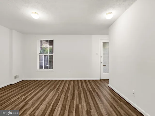 $299,999 | 22 Royalty Circle, Unit 22, Owings Mills, MD 21117