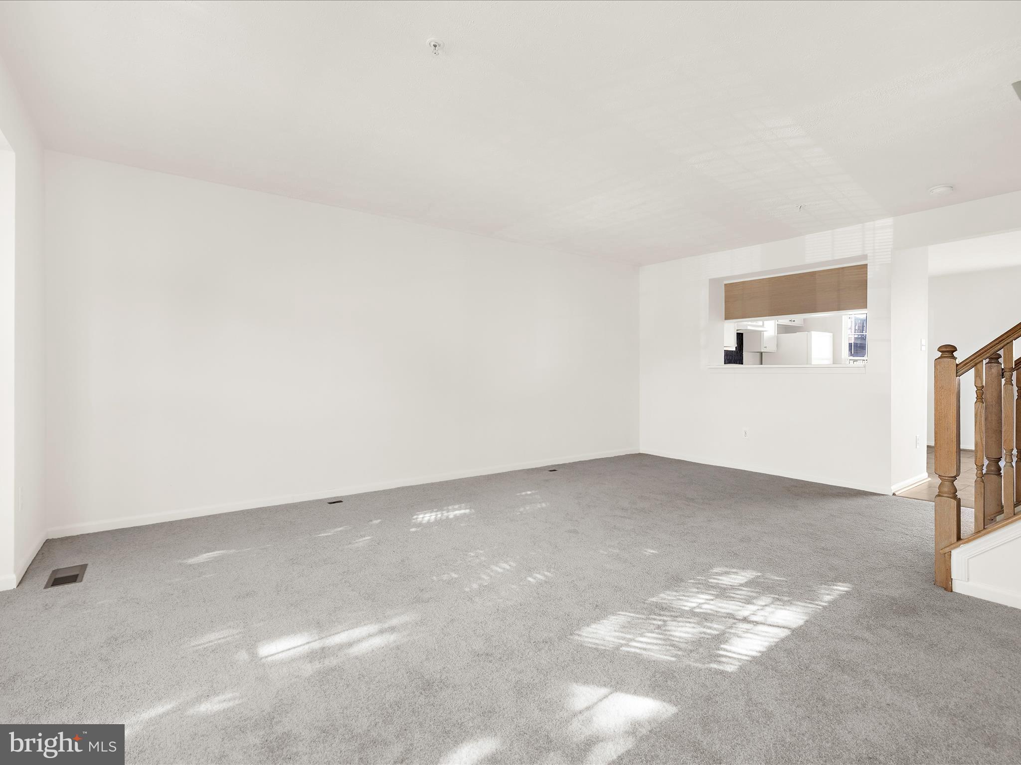 22 Royalty Circle, Unit 22 Owings Mills, MD 21117 - Photo 4 of 37 Spacious Living Room