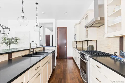 $1,095,000 | 1992 South Grant Street, Denver, CO 80210