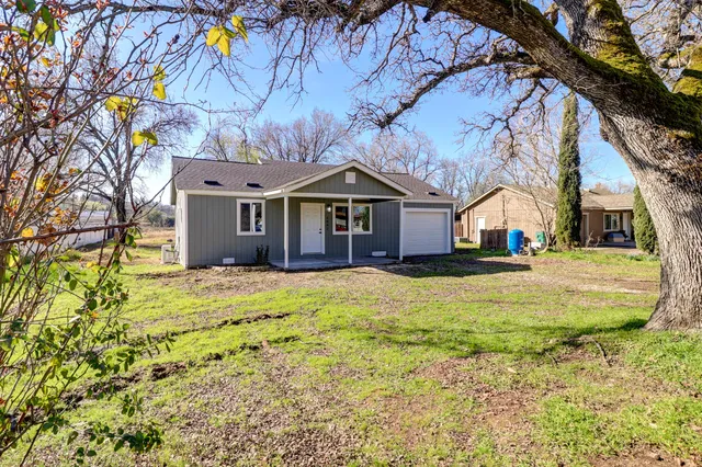 $299,000 | 5882 Missouri Lane, Anderson, CA 96007