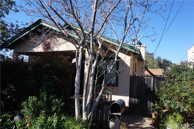 239 Vista Avenue Pasadena, CA 91107 - Photo 11 of 17