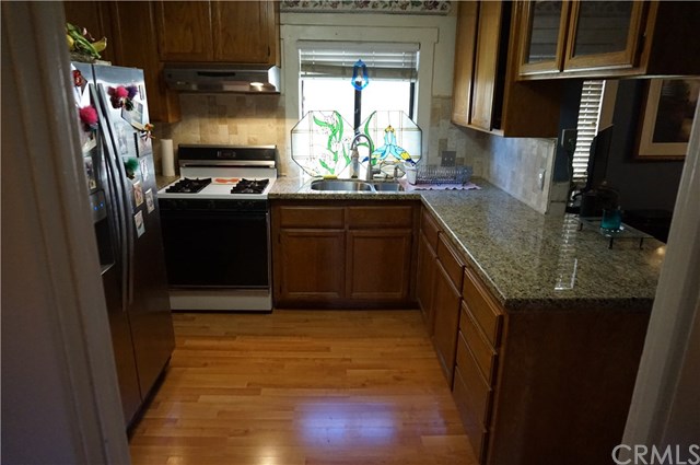 239 Vista Avenue Pasadena, CA 91107 - Photo 5 of 17