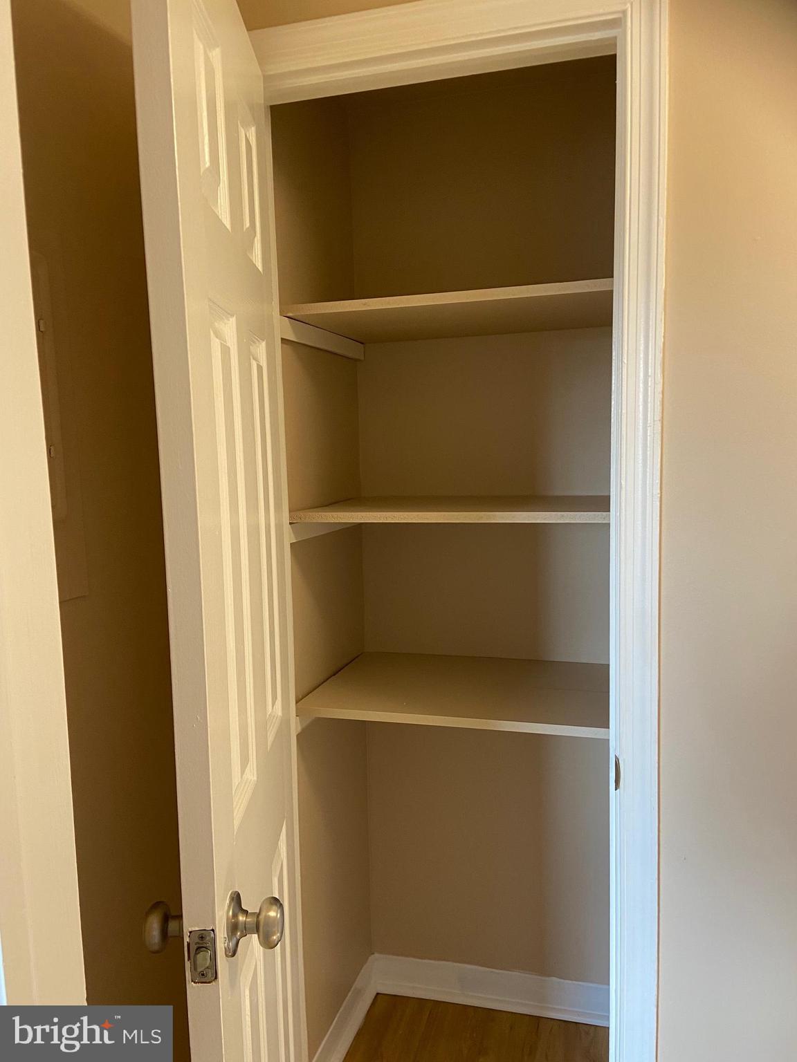 47 Branch Street Mount Holly, NJ 08060 - Photo 10 of 19 Linen