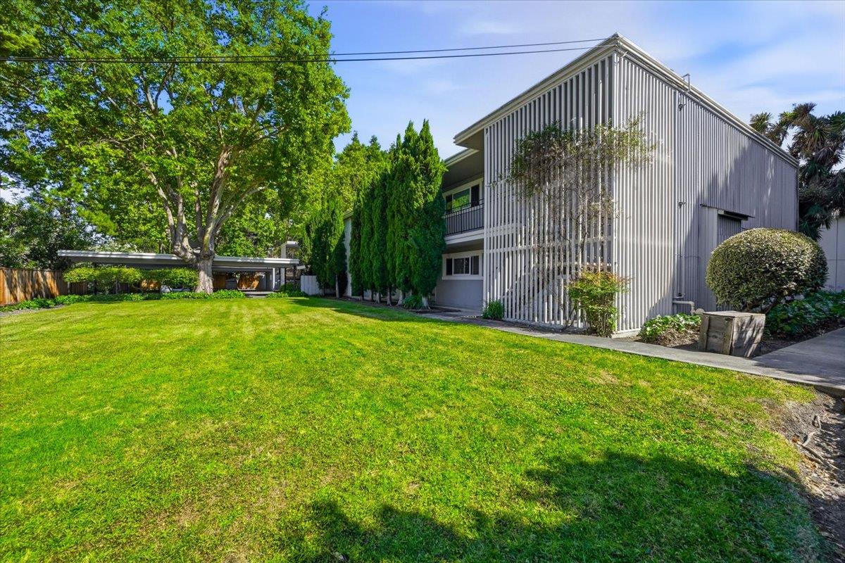 453 North Rengstorff Avenue, Unit 19 Mountain View, CA 94043 - Photo 51 of 56