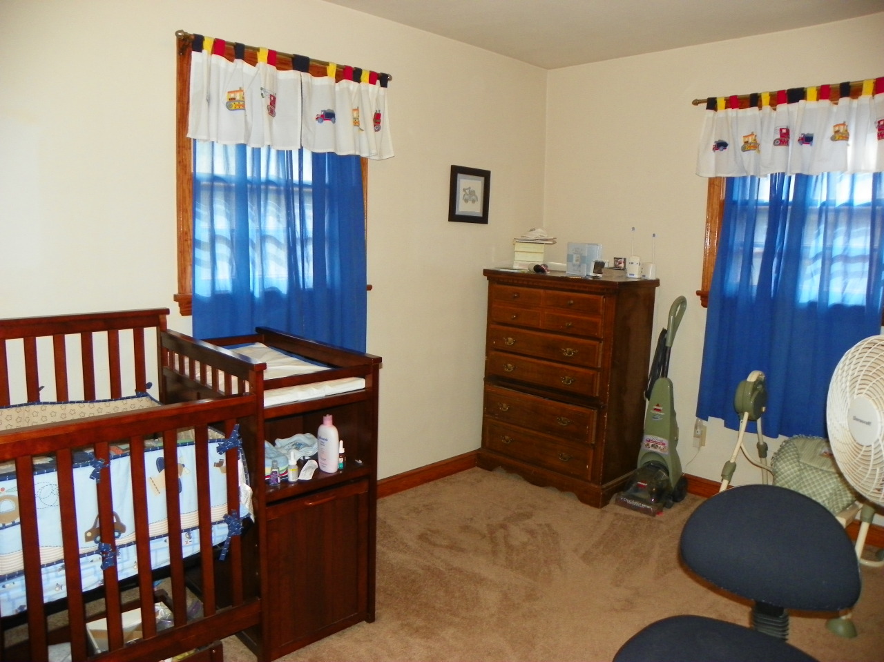 5008 Hubert Road Northwest Roanoke, VA 24012 - Photo 8 of 10 Bedroom