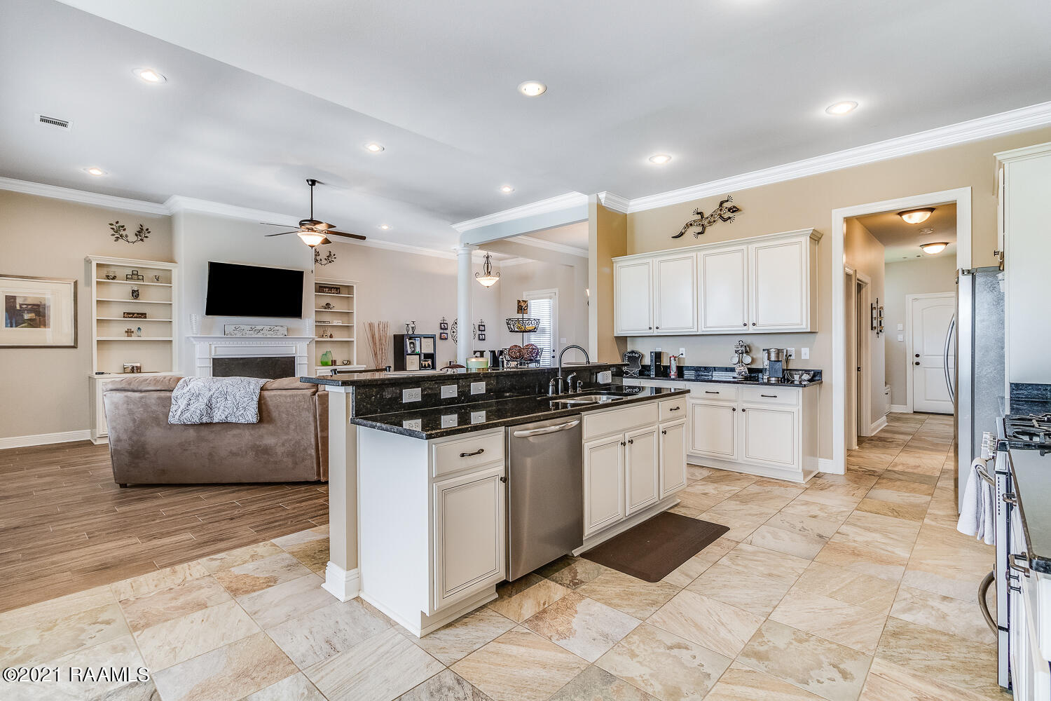 104 Chemet Road Youngsville, LA 70592 - Photo 6 of 18 Gallery Image 6