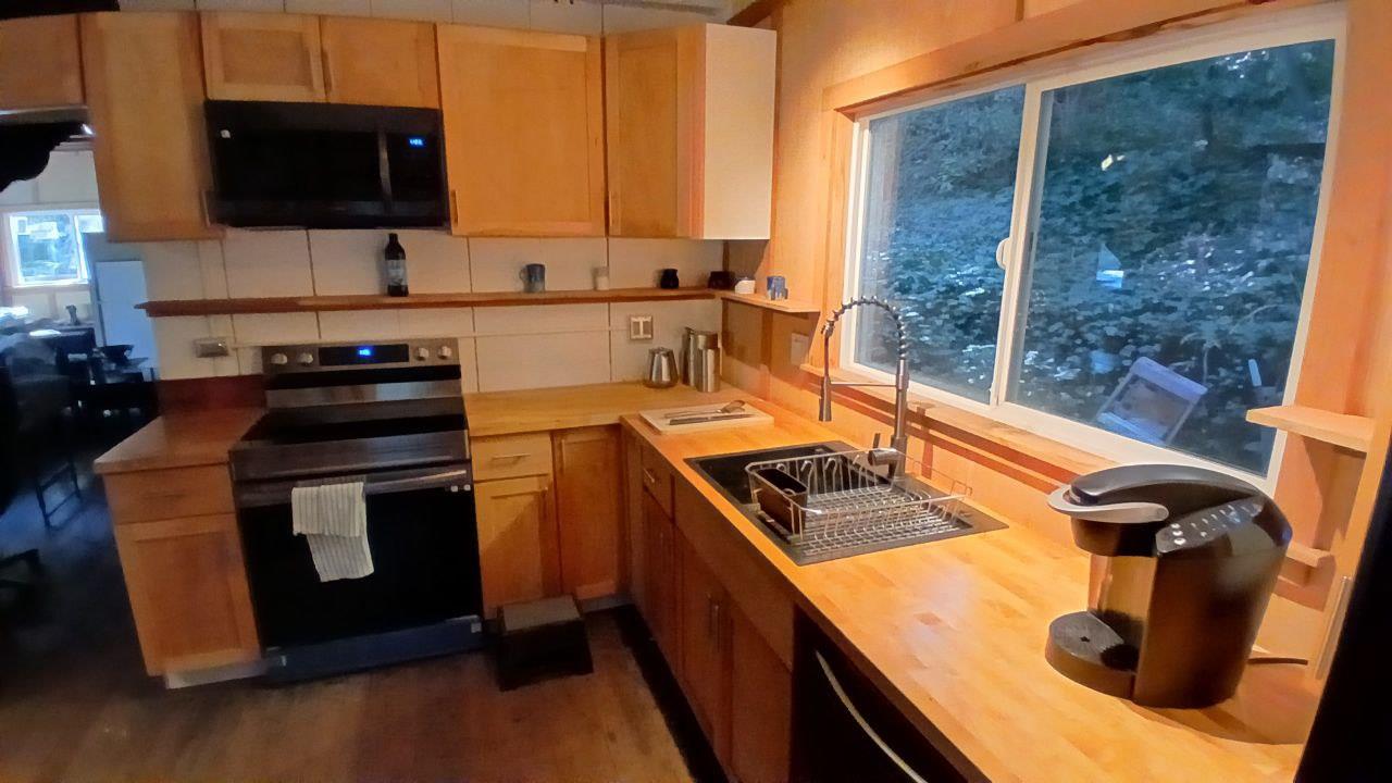 191 High Street Brookdale, CA 95007 - Photo 2 of 3 a kitchen with a stove and a sink