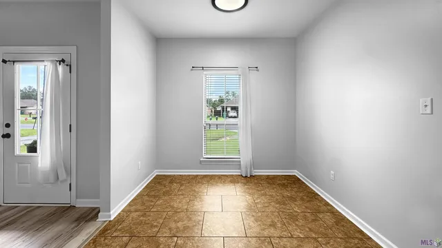 $1,700 | 10816 Field Pointe Drive, Denham Springs, LA 70726