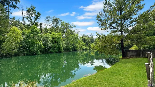 $1,700 | 10816 Field Pointe Drive, Denham Springs, LA 70726