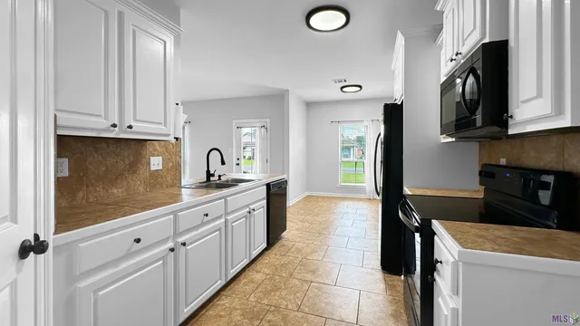 $1,700 | 10816 Field Pointe Drive, Denham Springs, LA 70726