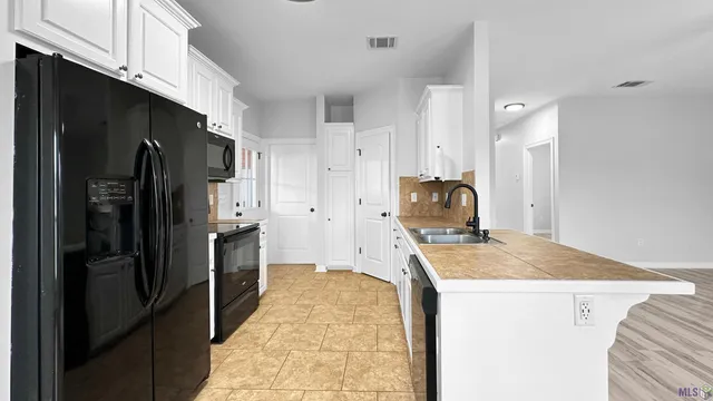 $1,700 | 10816 Field Pointe Drive, Denham Springs, LA 70726