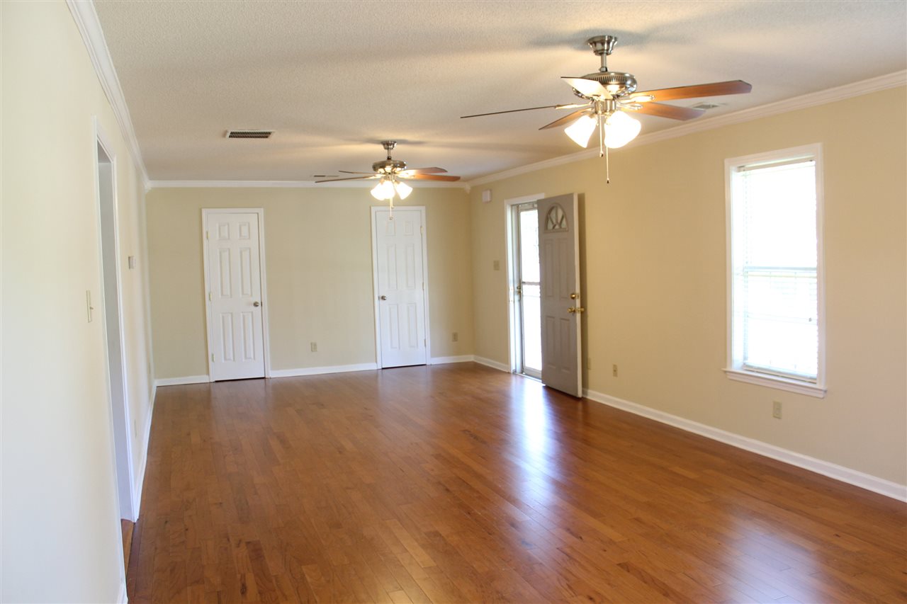 8067 Claypool Road Bartlett, TN 38002 - Photo 4 of 25 Gallery Image 4