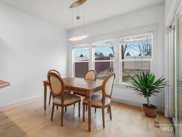 $514,990 | 2333 North Eagle Creek Lane, Eagle, ID 83616