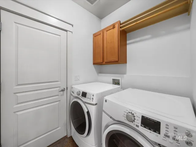 $514,990 | 2333 North Eagle Creek Lane, Eagle, ID 83616