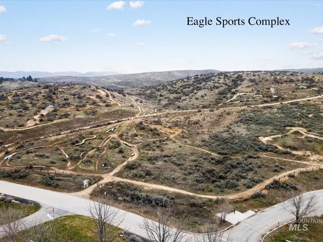 $514,990 | 2333 North Eagle Creek Lane, Eagle, ID 83616