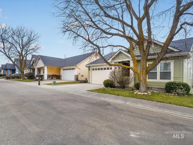 $514,990 | 2333 North Eagle Creek Lane, Eagle, ID 83616