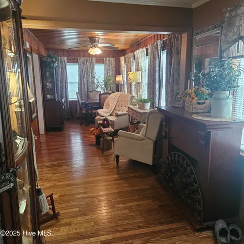 $219,900 | 506 West Clinton Street, Roseboro, NC 28382