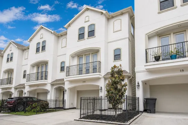 $3,400 | 1508 Johnson Street, Houston, TX 77007