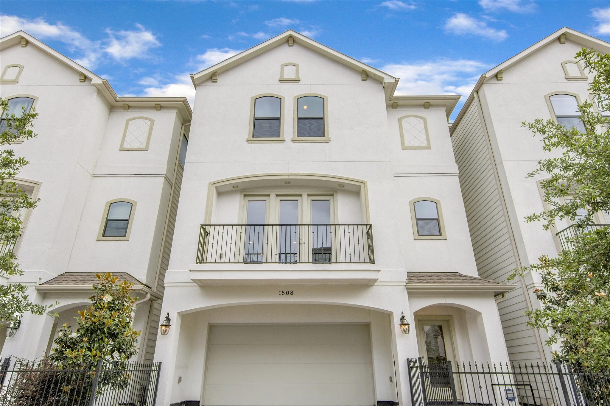 1508 Johnson Street Houston, TX 77007 - Photo 2 of 28