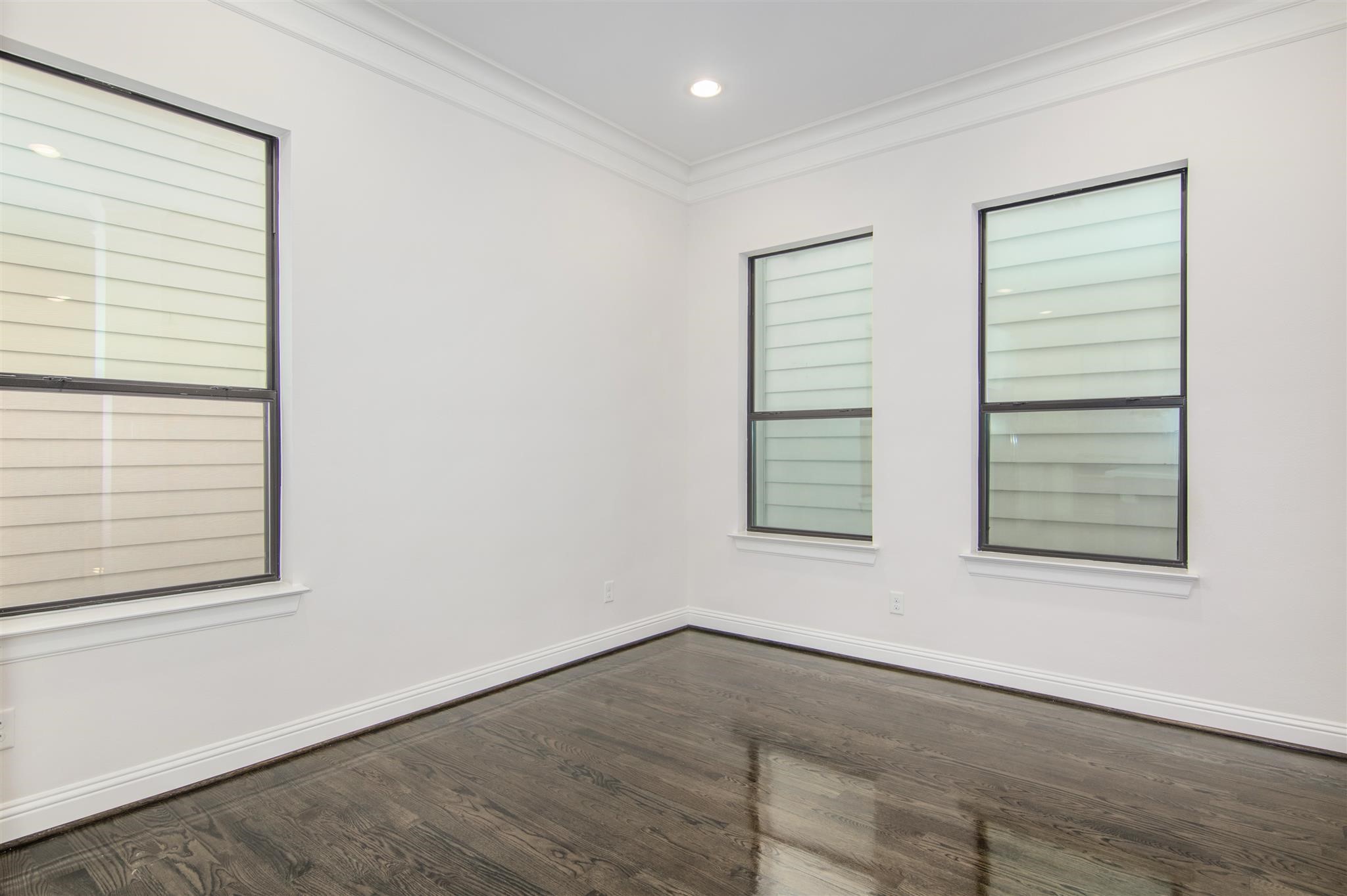 1508 Johnson Street Houston, TX 77007 - Photo 10 of 28 Dining room