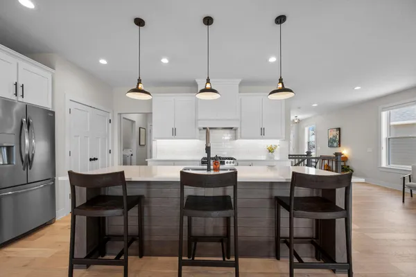 $675,000 | 3925 Noah Court Northwest, Prior Lake, MN 55372