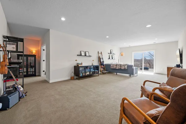 $675,000 | 3925 Noah Court Northwest, Prior Lake, MN 55372