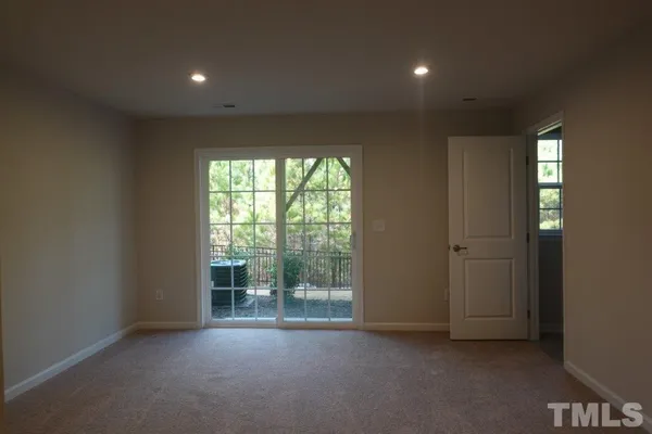 $2,100 | 421 Cross Country Way, Durham, NC 27703