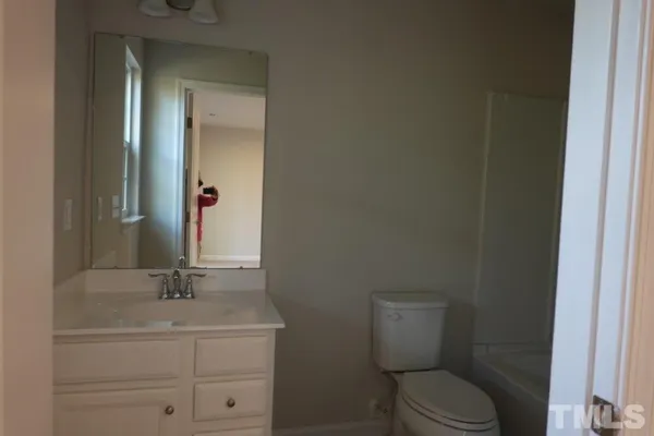 $2,100 | 421 Cross Country Way, Durham, NC 27703