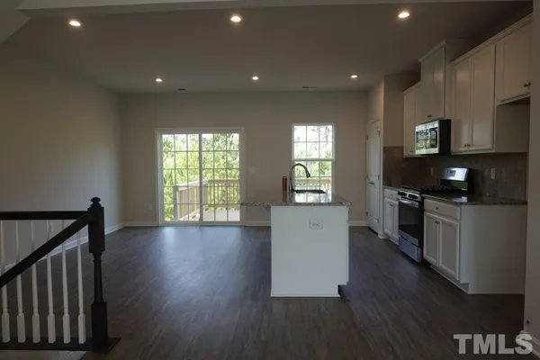 $2,100 | 421 Cross Country Way, Durham, NC 27703