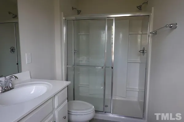 $2,100 | 421 Cross Country Way, Durham, NC 27703