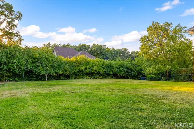 $2,395,000 | 11 Roclare Lane, Town and Country, MO 63131