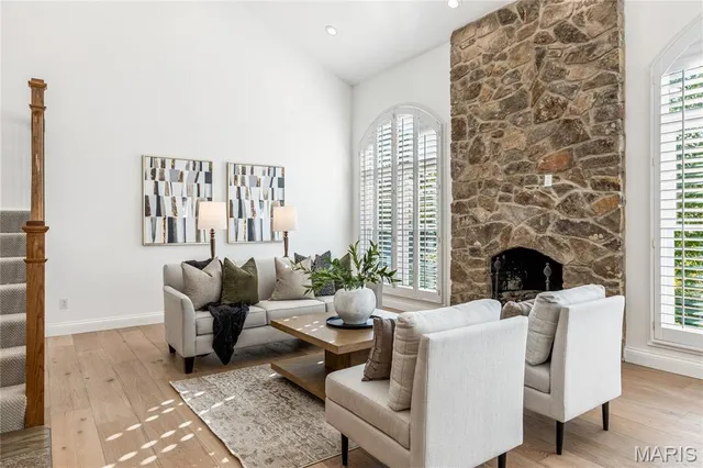 $2,395,000 | 11 Roclare Lane, Town and Country, MO 63131